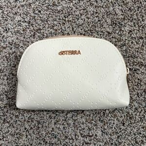 Doterra Cream Cosmetic Bag